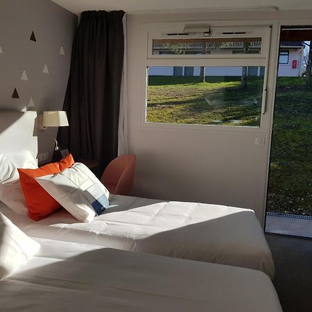 Kyriad Lyon Est - Saint Quentin Fallavier Екстер'єр фото